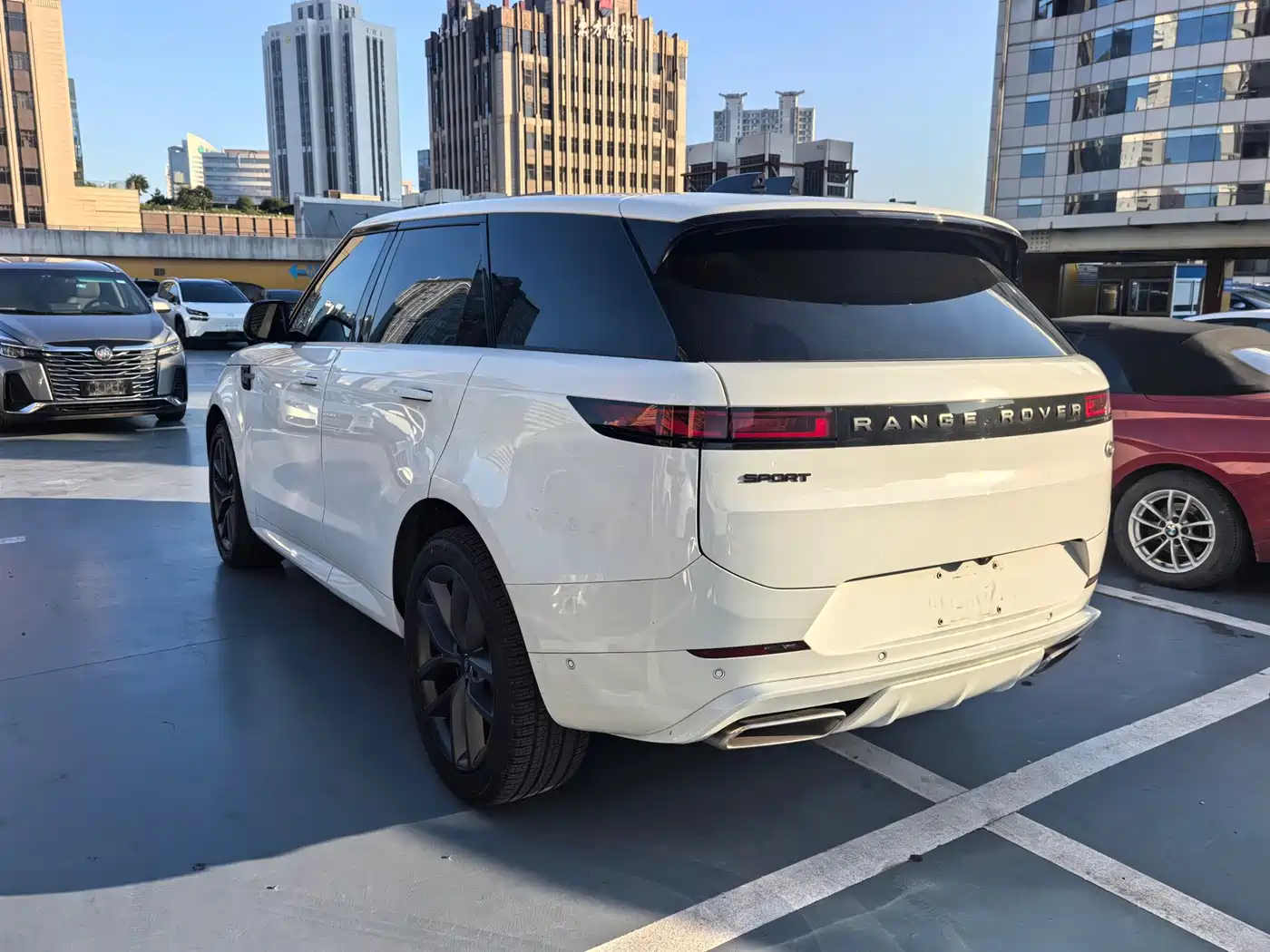 Land Rover Range Rover Sport 2025 2025 400PS Dynamic SE