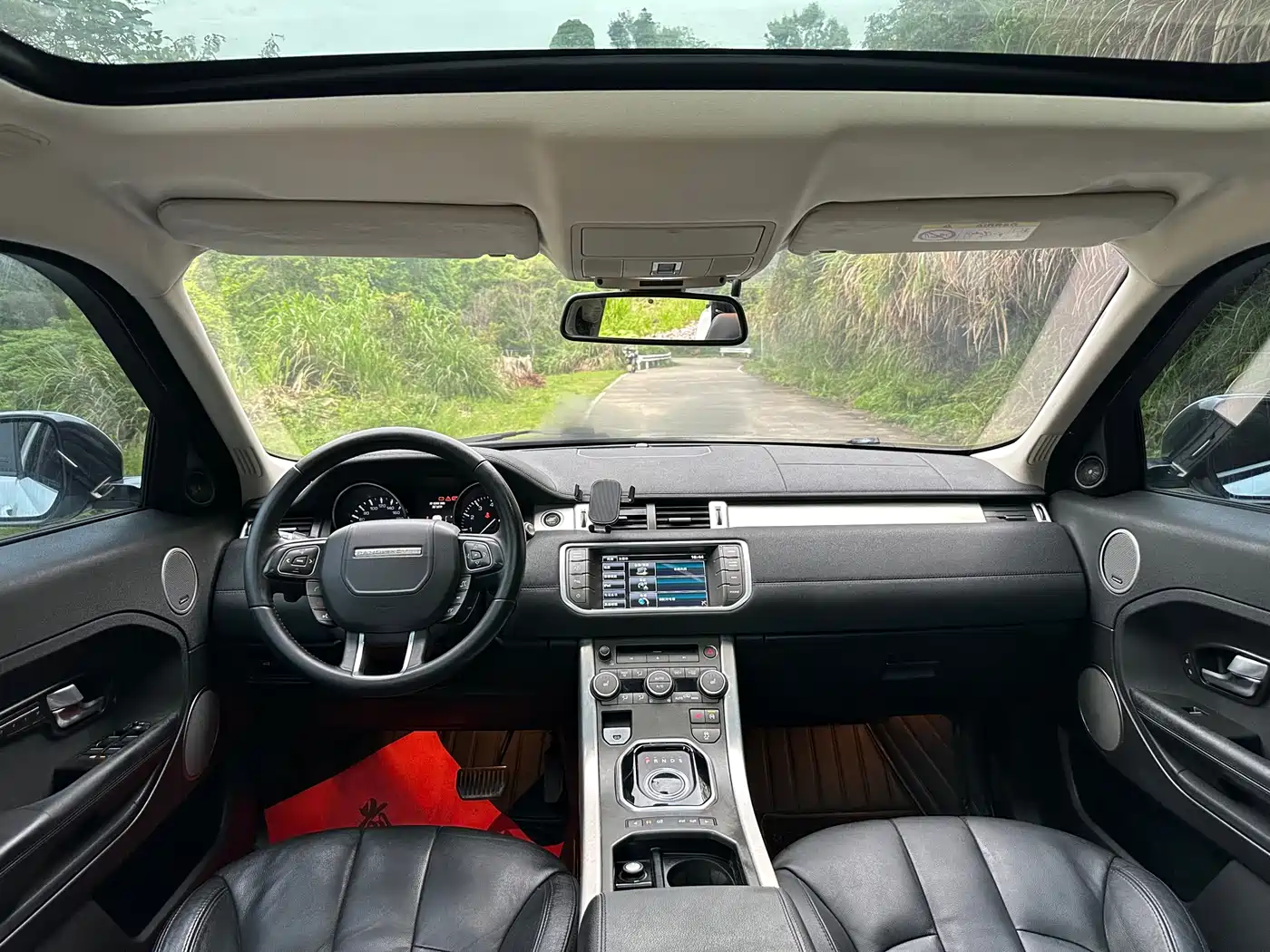 Land Rover Range Rover Evoque (Import) 2014 2.0T 5-door Brilliance Premium фото 15