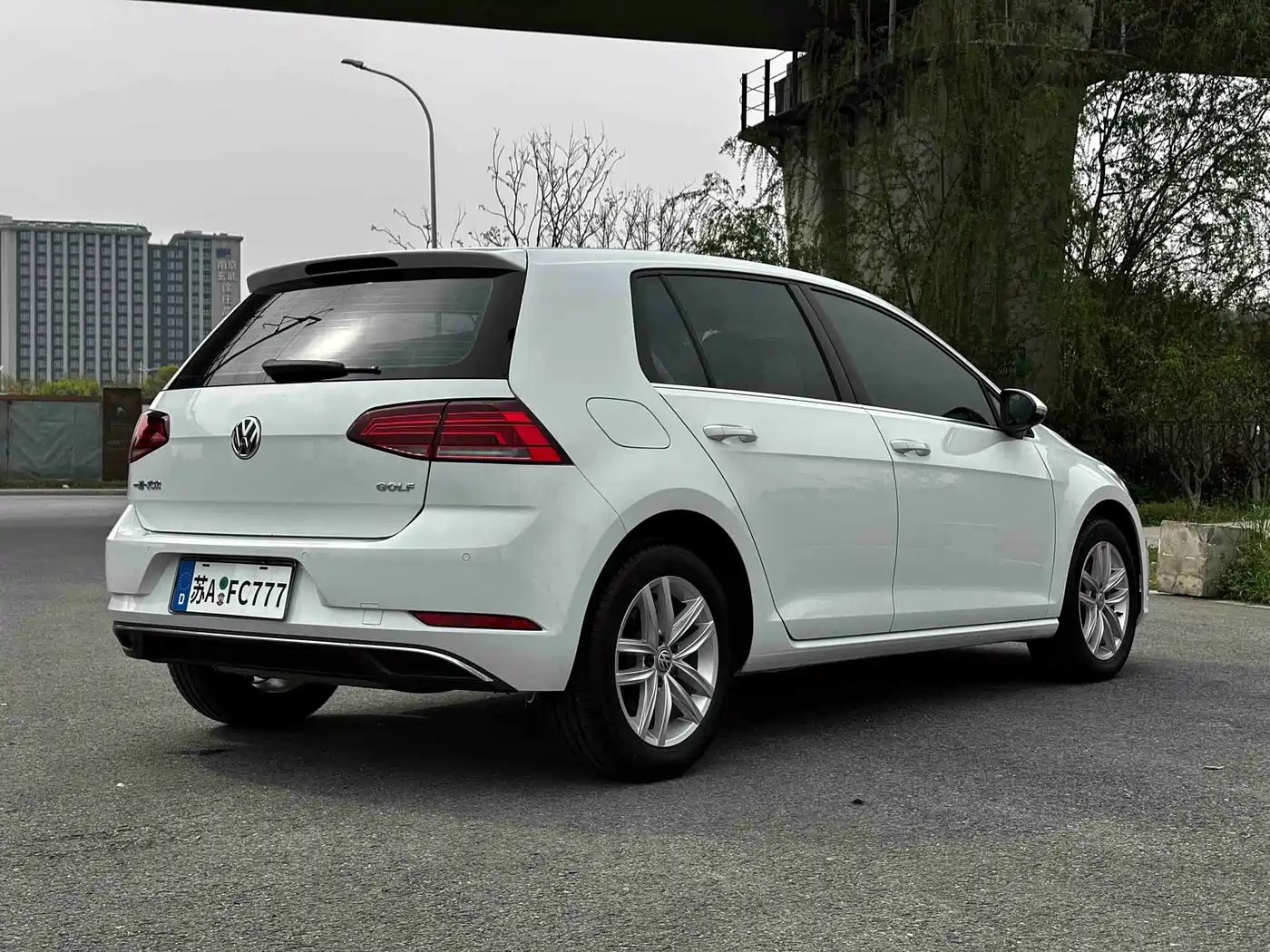 Volkswagen Golf 2018 1.6L Automatic Comfort фото 15