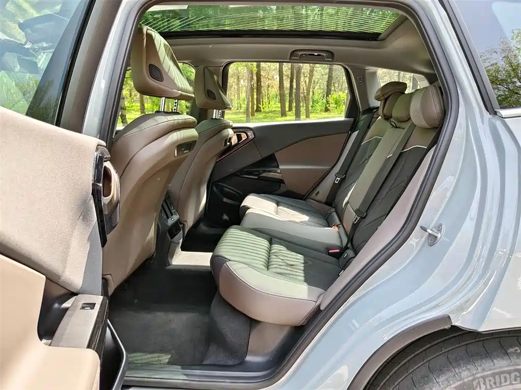 BMW X3 2025 xDrive30L Premium M Sport Package фото 8