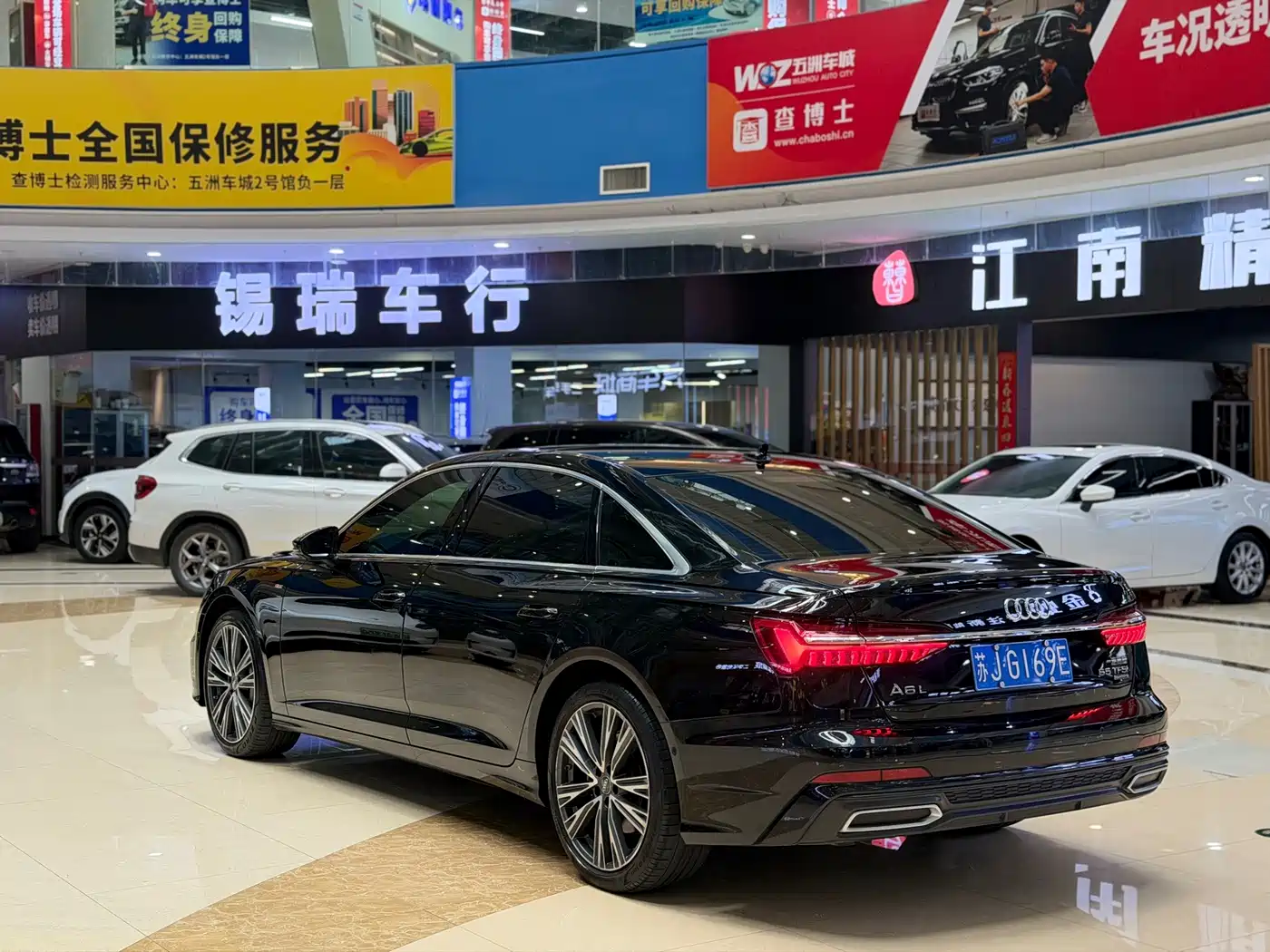 Фото 6 - Audi A6L