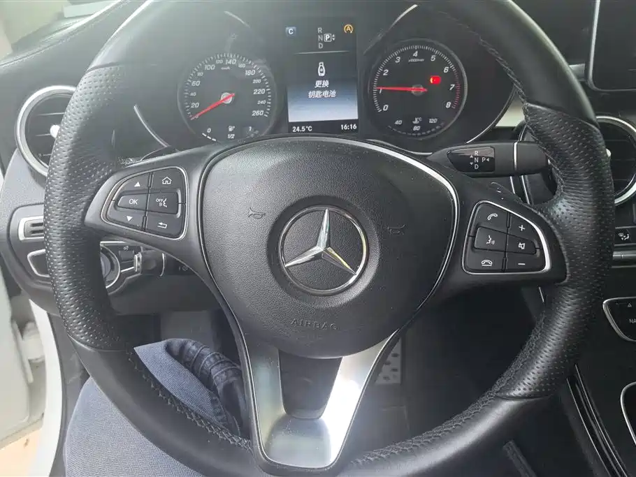 Mercedes-Benz C-Class 2015 C 200 L Sport фото 15