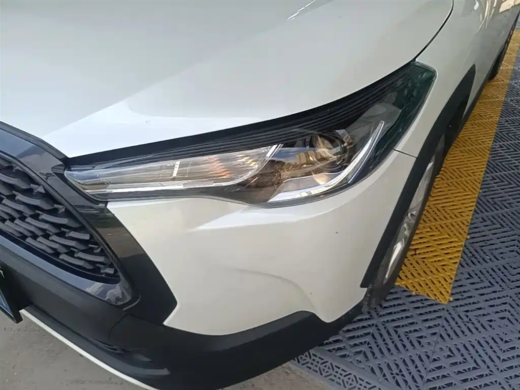 Toyota Corolla Cross 2022 2.0L Pioneer Edition фото 24