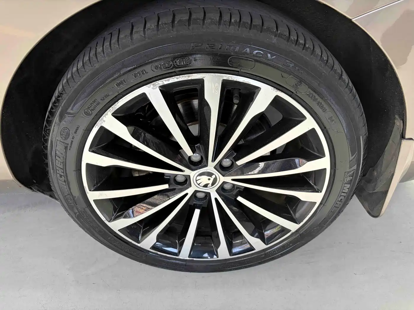 Škoda Superb 2016 TSI330 DSG Smart Edition фото 12