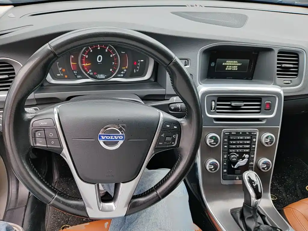 Photo 10 - Volvo S60