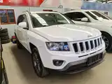 Фото 4 - Jeep Compass (Import)