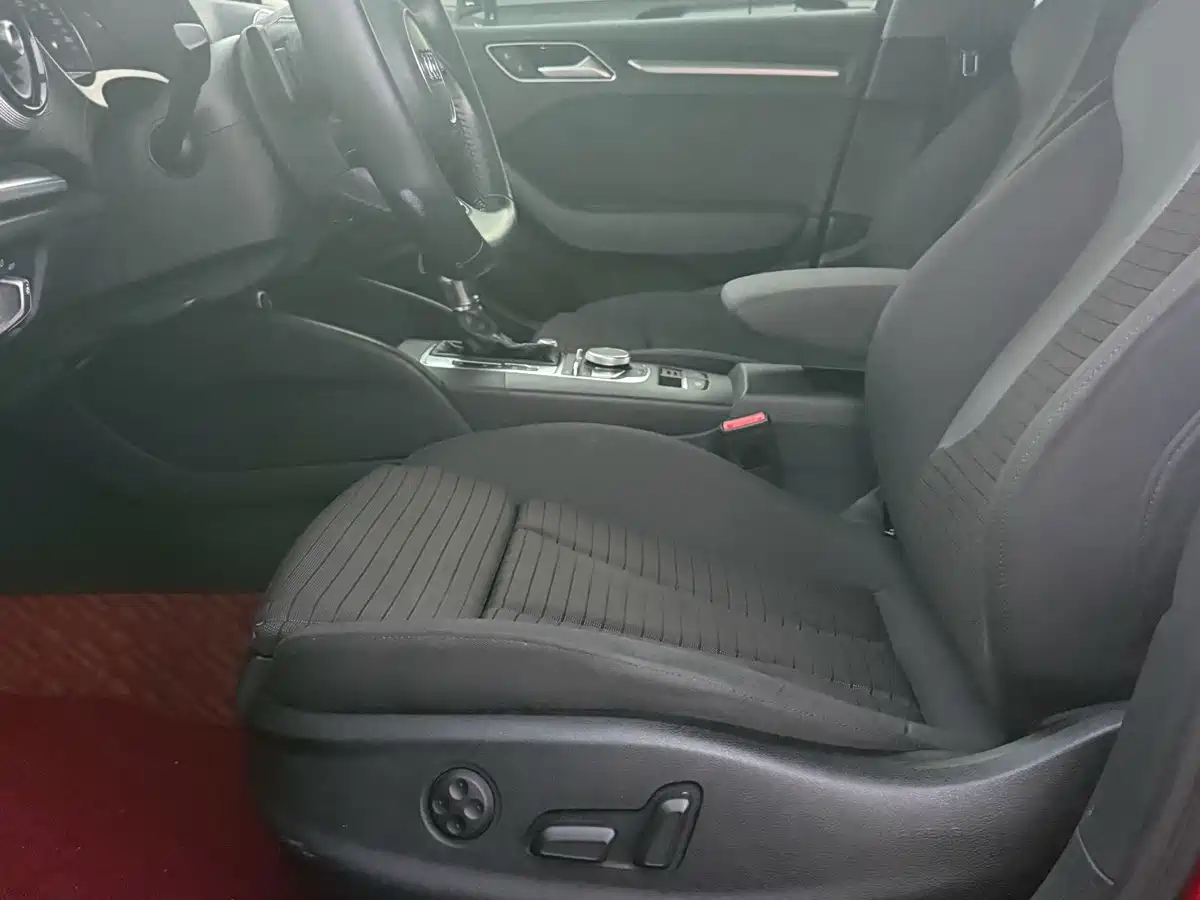 Фото 9 - Audi A3