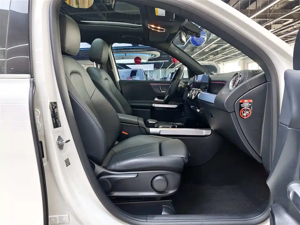 Mercedes-Benz GLB 2022 Facelift GLB 200 Fashion Style фото 7