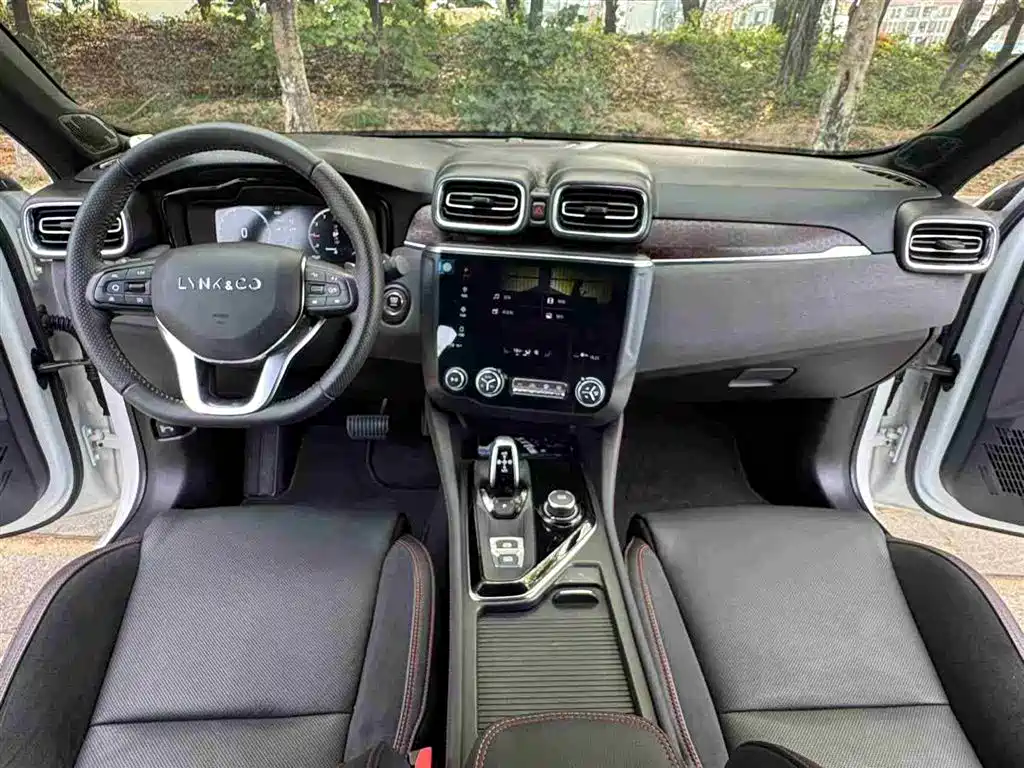 Lynk & Co 03 2018 1.5TD DCT Sport (China V) фото 15