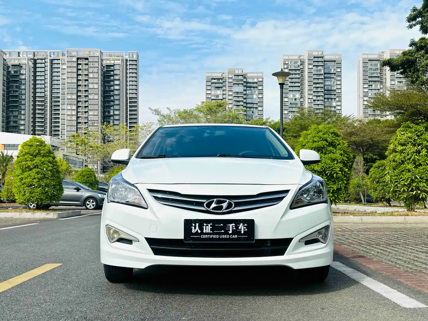 Hyundai Verna 2014 1.4L Manual Smart GLS фото 2