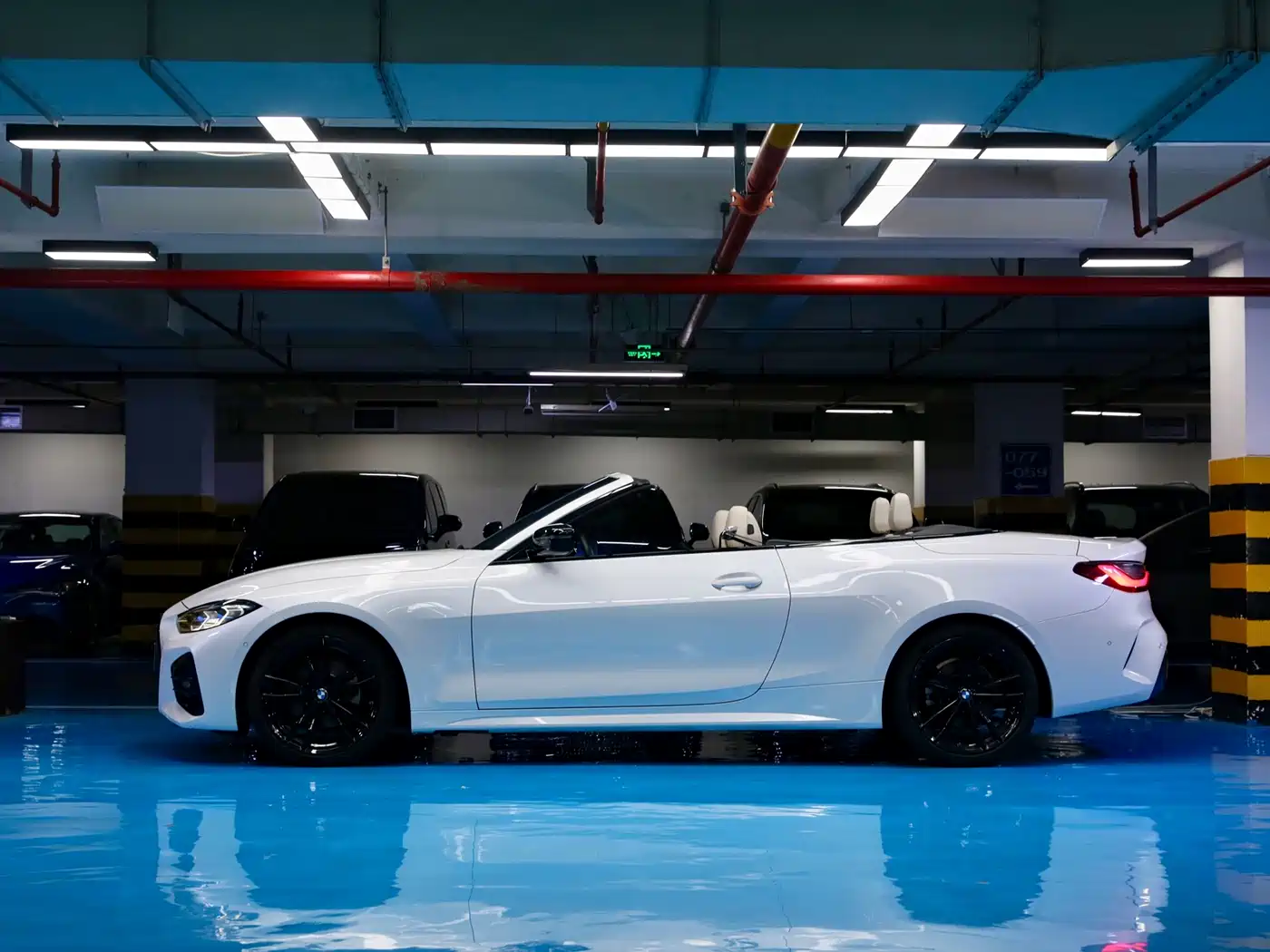 BMW 4 Series 2021 425i Convertible M Sport Shadow Edition фото 2