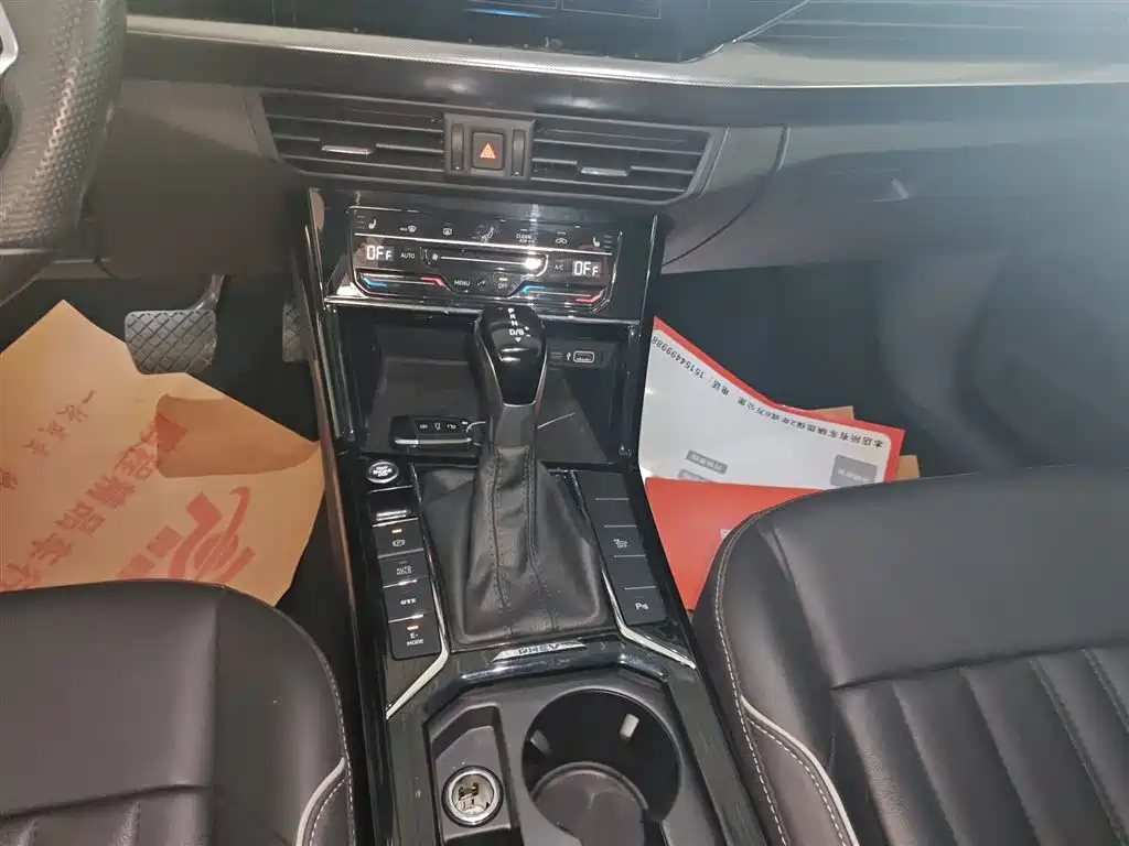 Volkswagen Passat New Energy 2022 430PHEV Hybrid Elite Edition фото 10