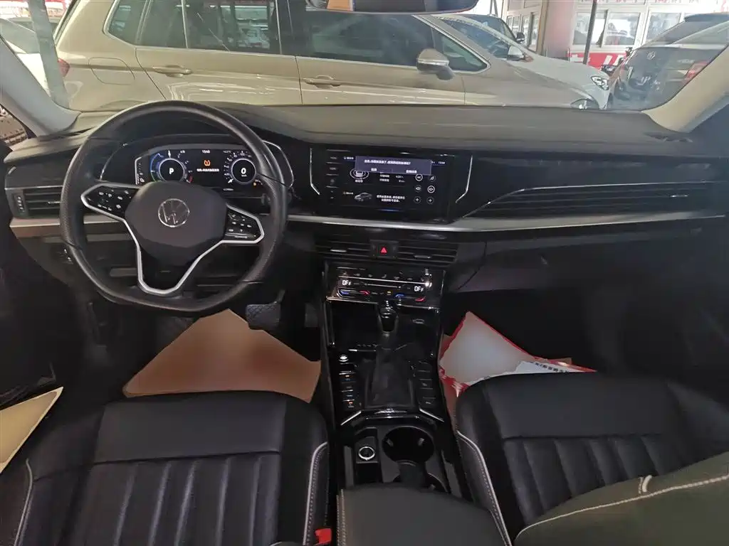 Volkswagen Passat New Energy 2022 430PHEV Hybrid Elite Edition фото 6