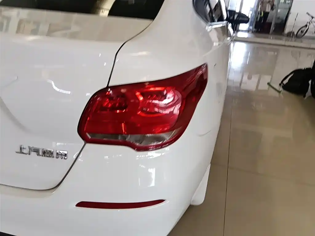 Chevrolet Cavalier 2019 320 Auto Sunroof Enjoyment Edition фото 8