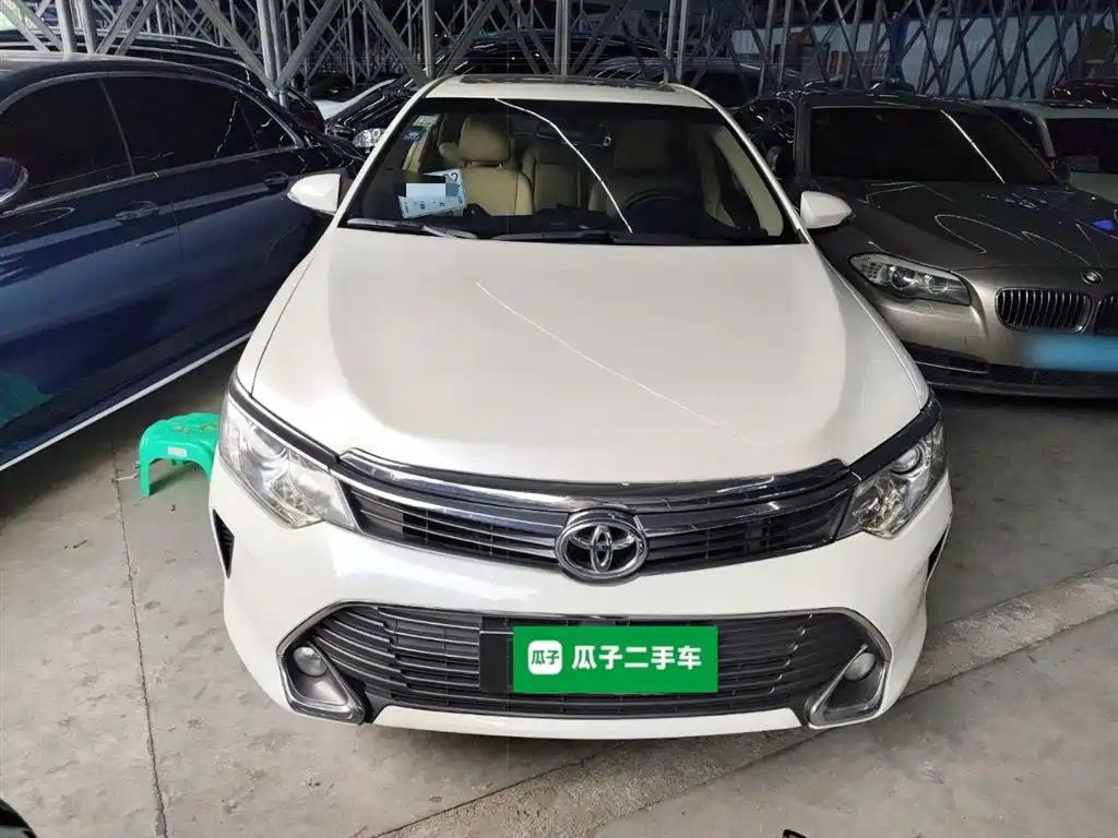 Toyota Camry 2015 2.0G Leading Edition фото 3