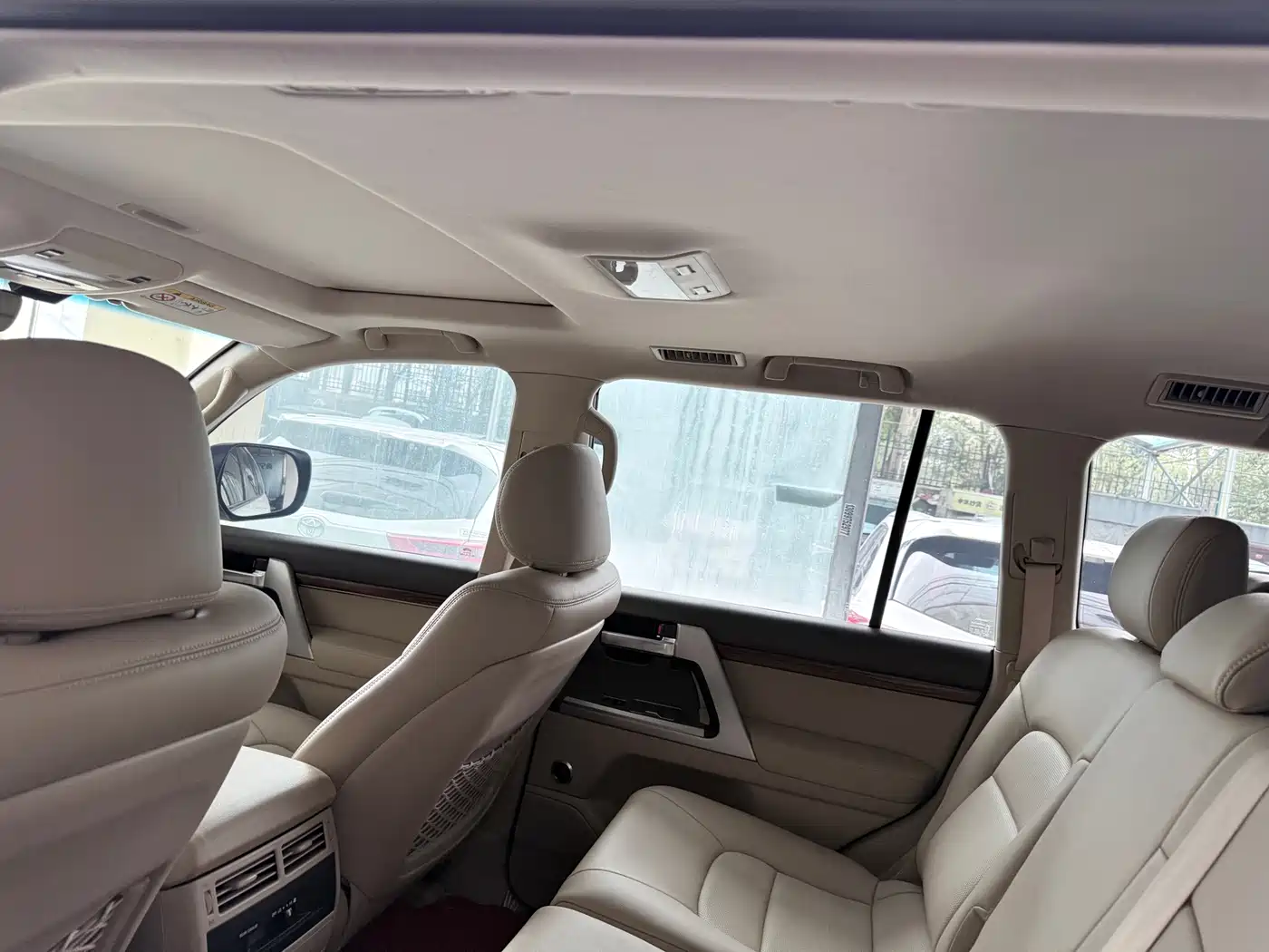 Toyota Land Cruiser (Import) 2018 2018 LC76 4.0L Middle East Version