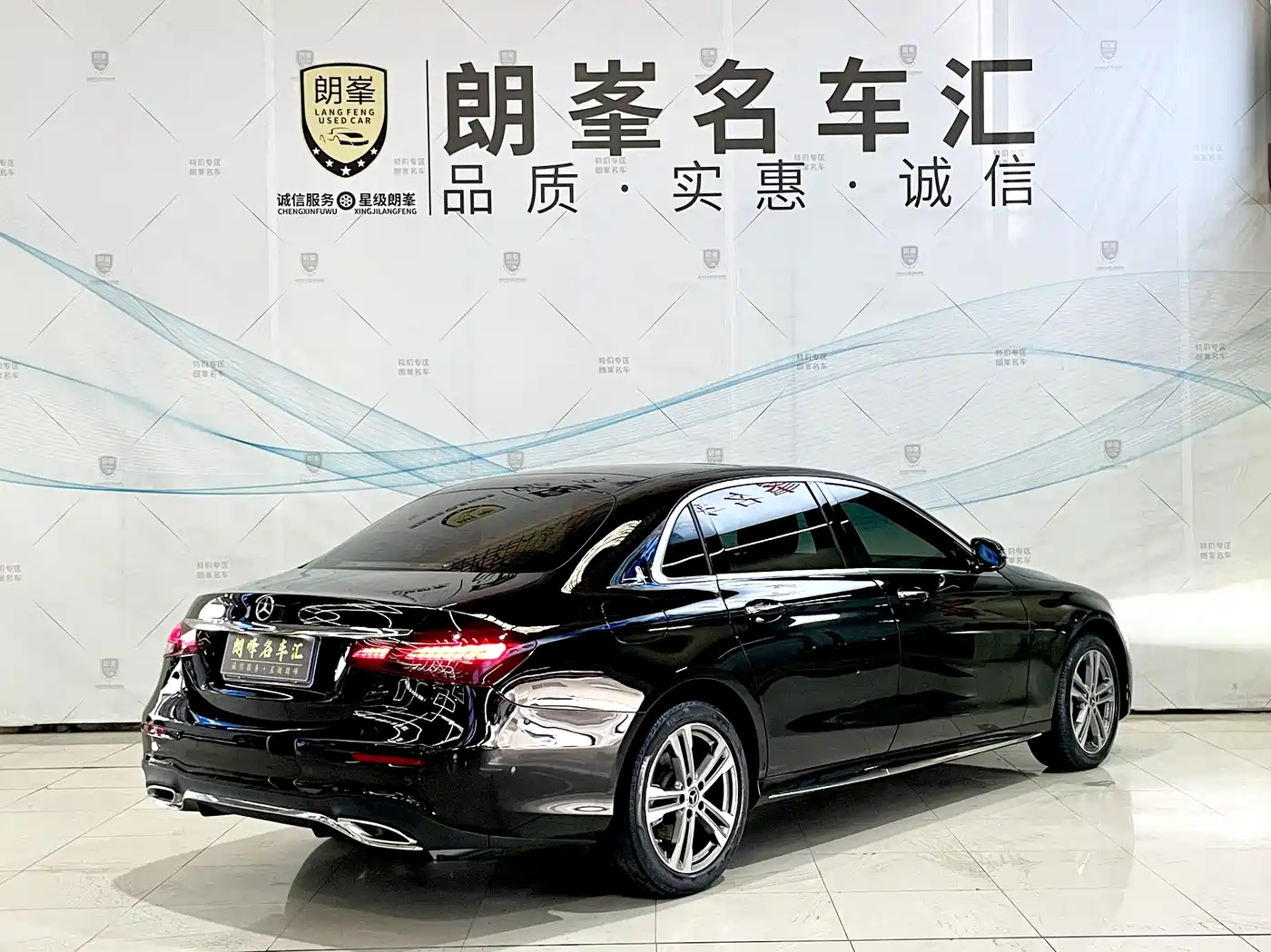 Mercedes-Benz E-Class 2022 Model Facelift II E 260 L Sport фото 4