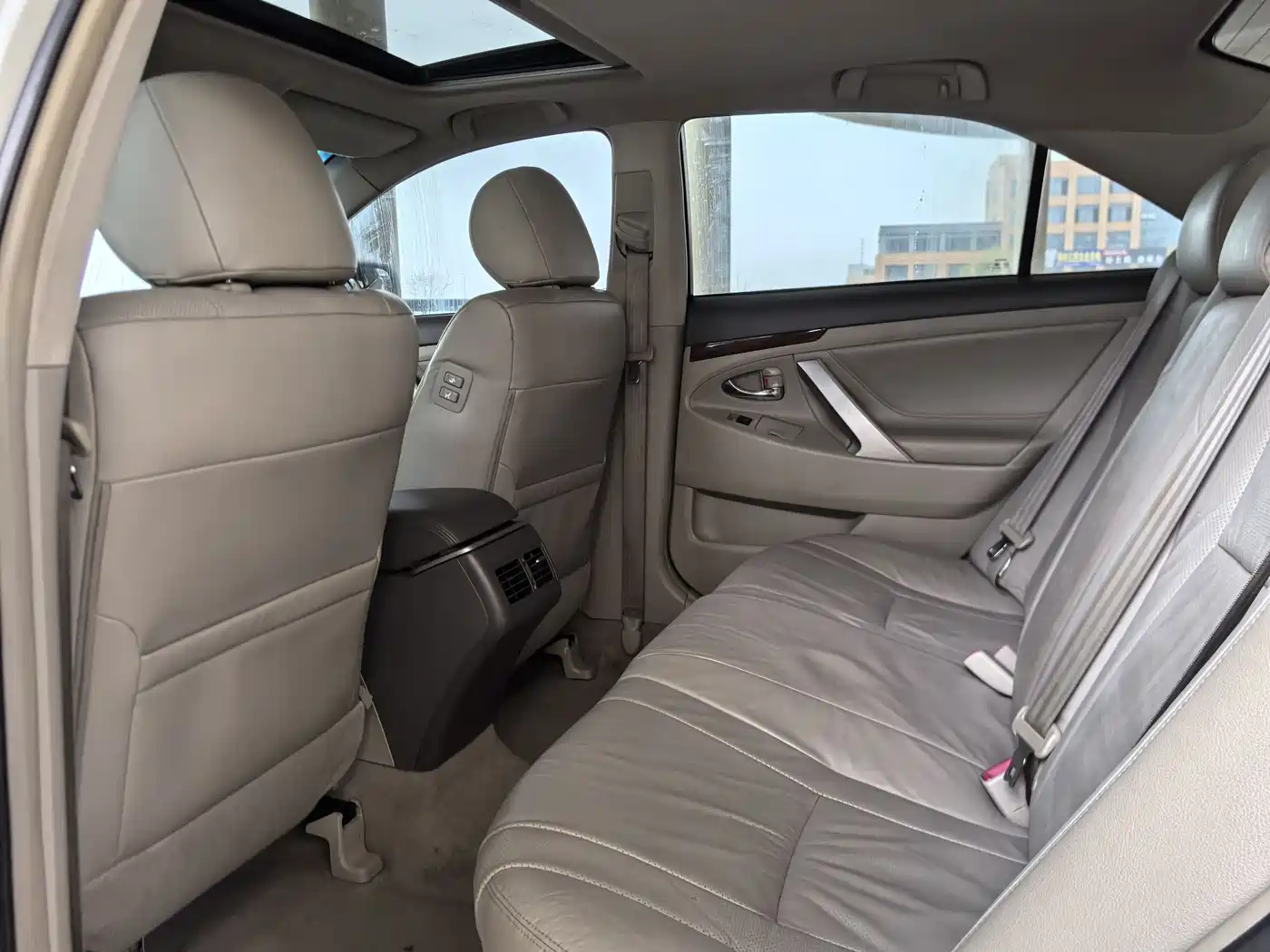 Toyota Camry 2013 200G Classic Luxury Edition фото 33