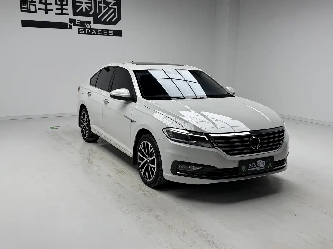 Volkswagen Lavida 2021 280TSI DSG Luxury Edition фото 3