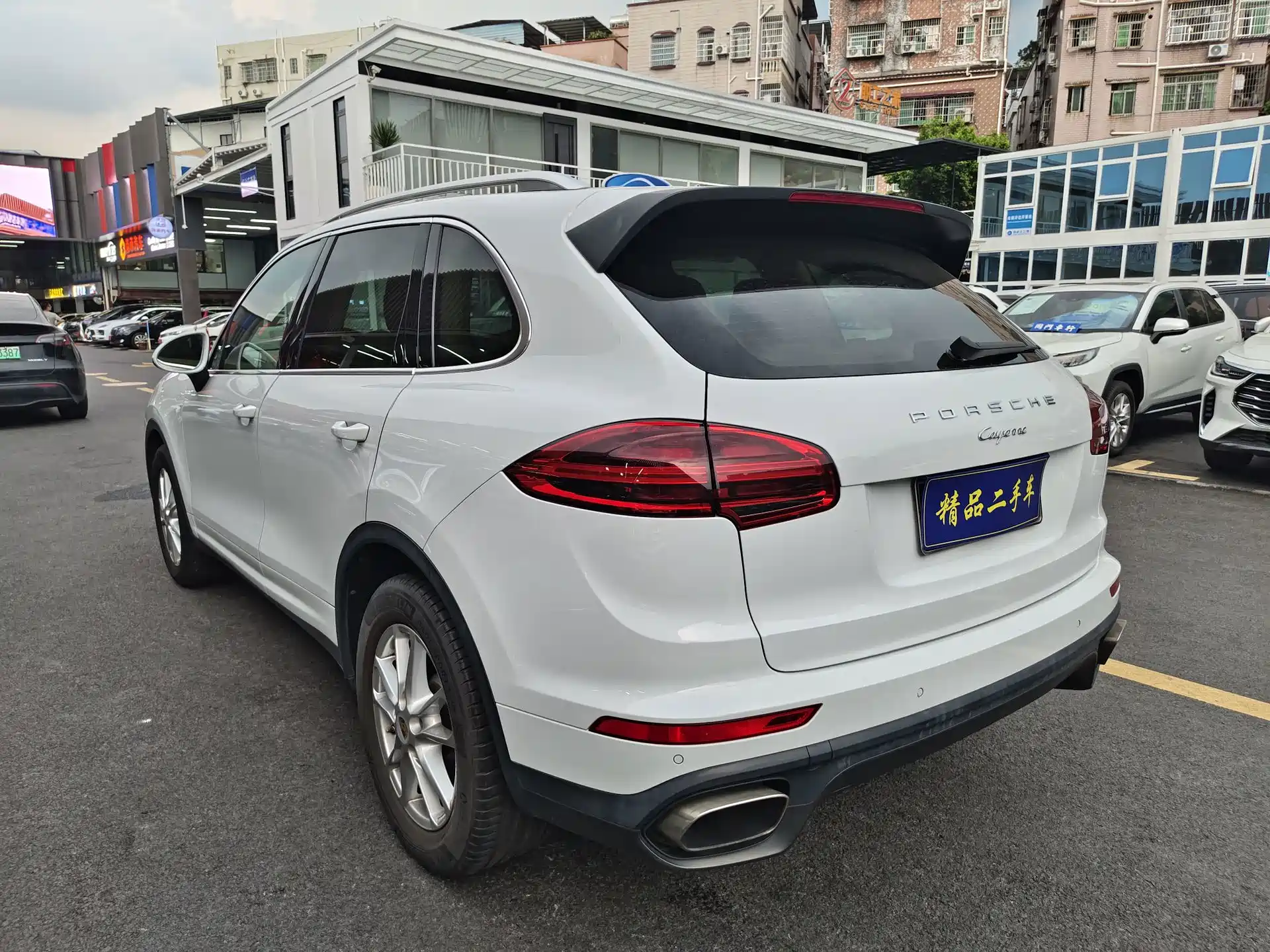 Фото 10 - Porsche Cayenne