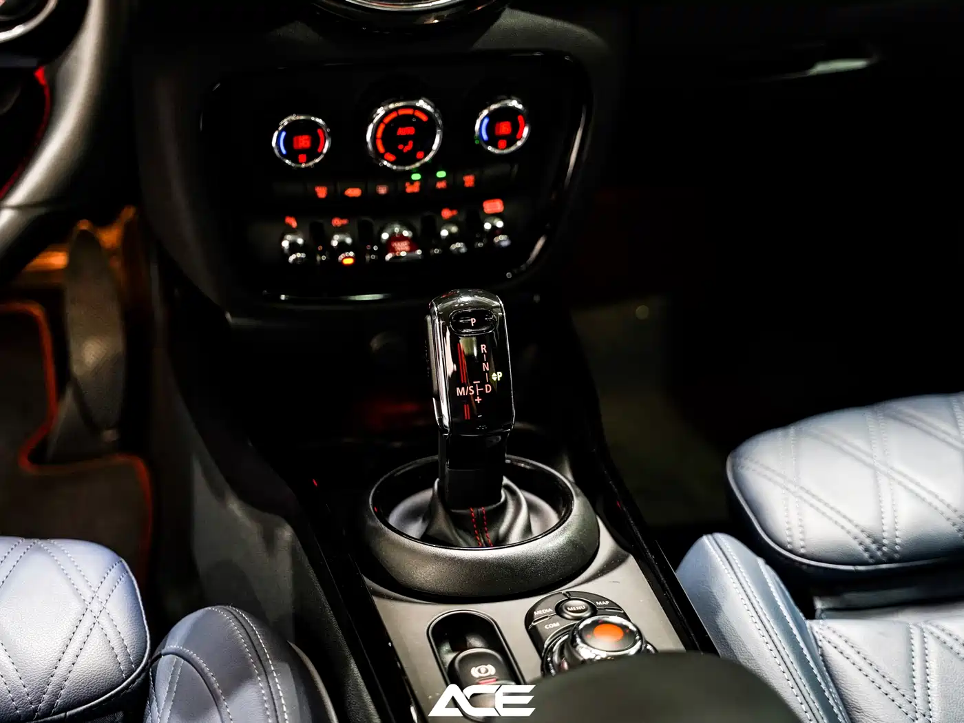 MINI CLUBMAN 2019 2.0T COOPER S фото 17