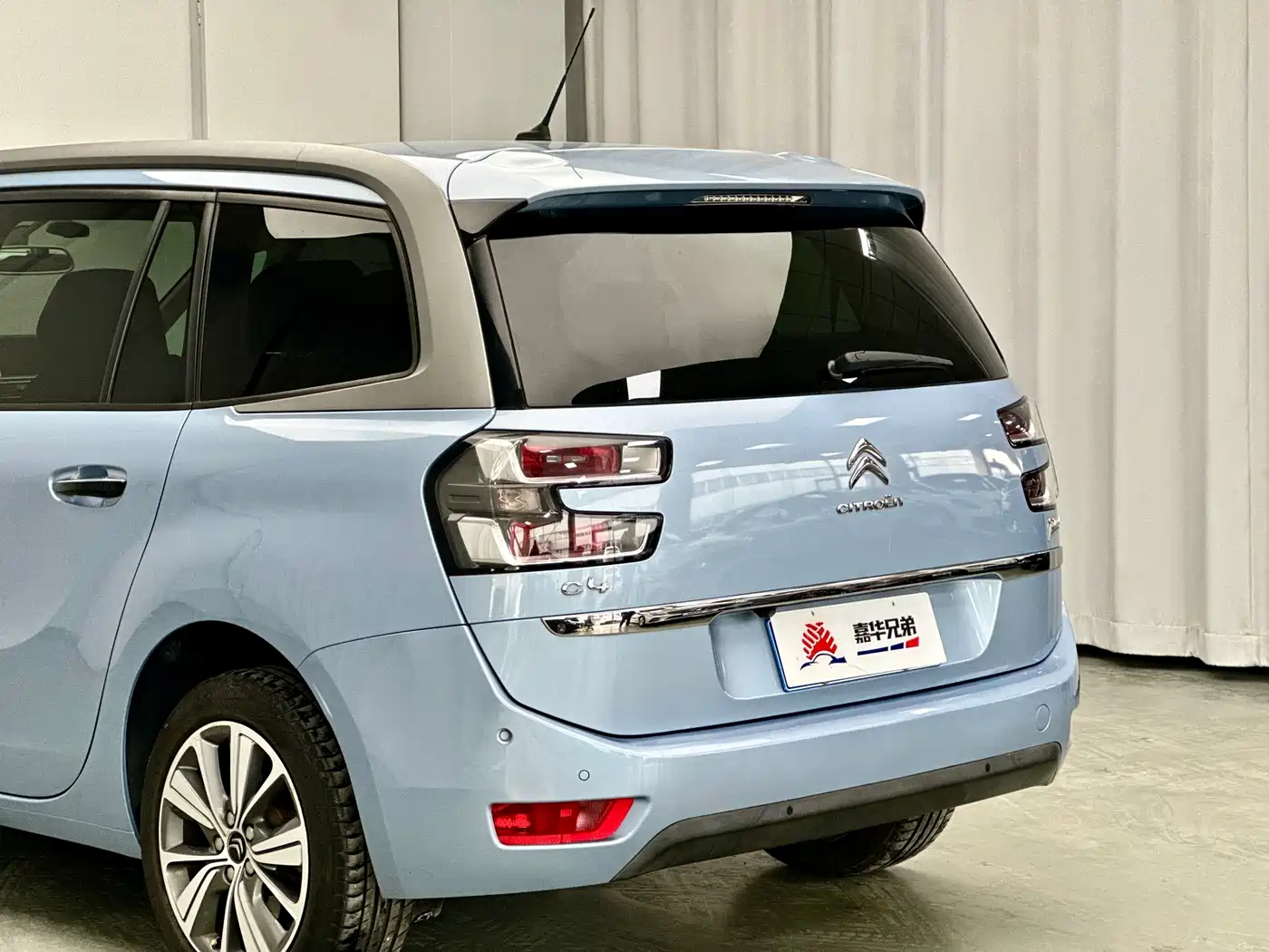Citroën C4 Picasso 2015 Grand 1.6T Luxury 7-seater фото 12