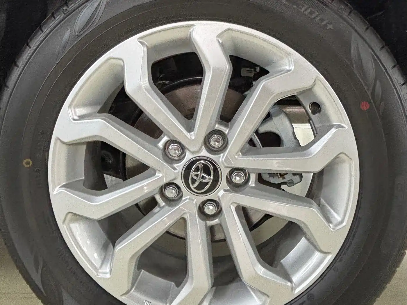 Toyota Frontlander 2026 2025 2.0L Smart Hybrid Base Version
