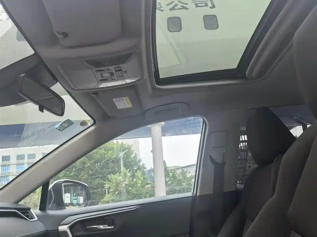 TOYOTA RAV4 RONGFANG