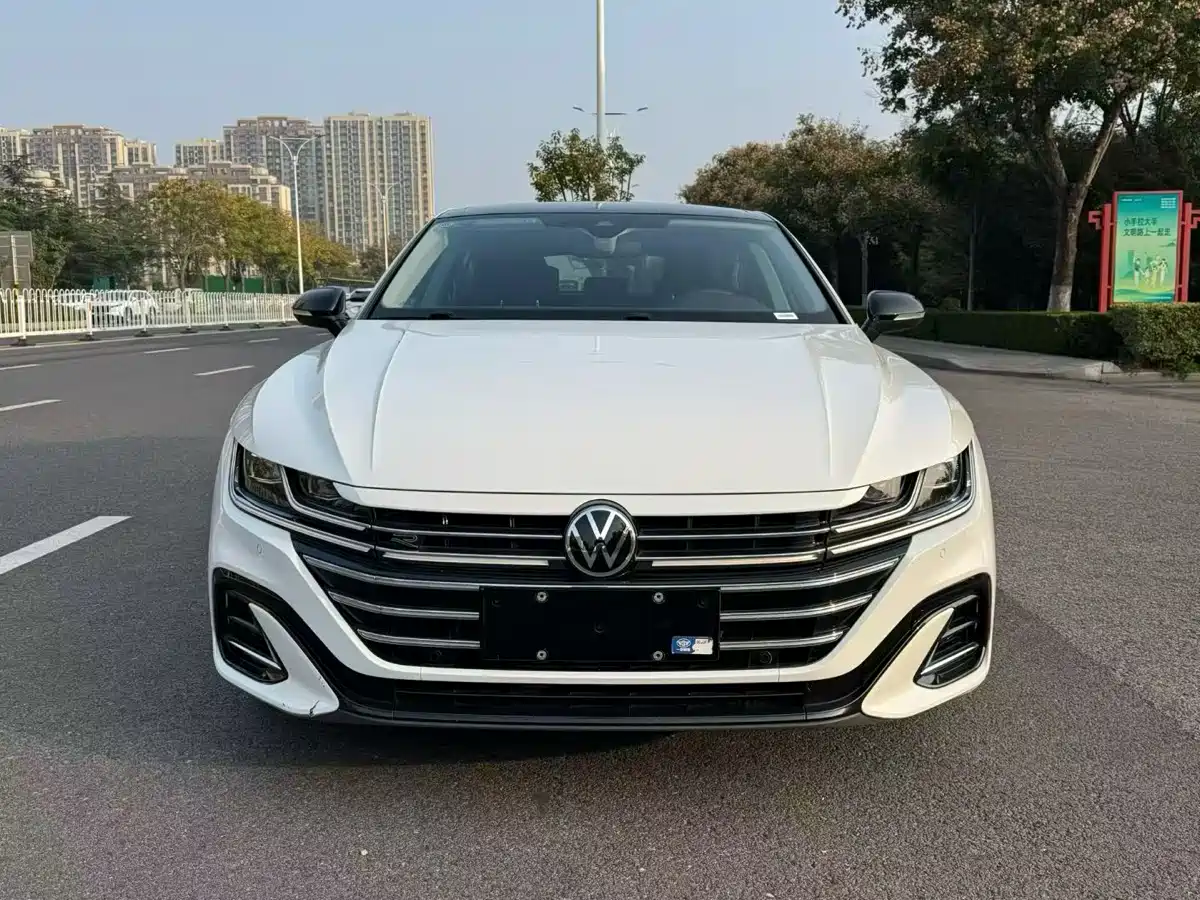 Volkswagen FAW-Volkswagen CC 2023 380TSI Eye-catching Edition фото 2