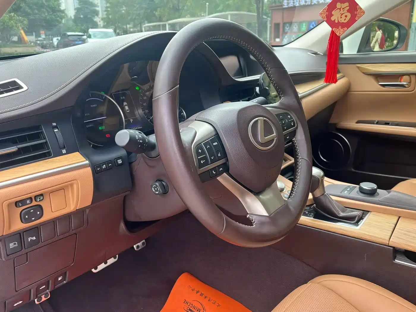 Lexus ES 2015 300h Comfort Edition фото 9