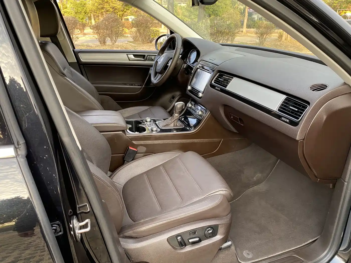 Volkswagen Touareg 2017 3.0TSI Explorer Edition фото 13