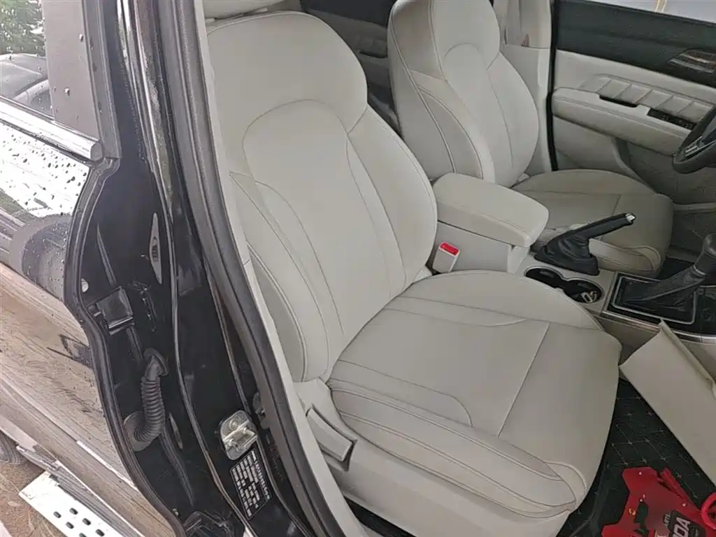 Haval H2 2015 1.5T Automatic 2WD Elite Edition фото 25
