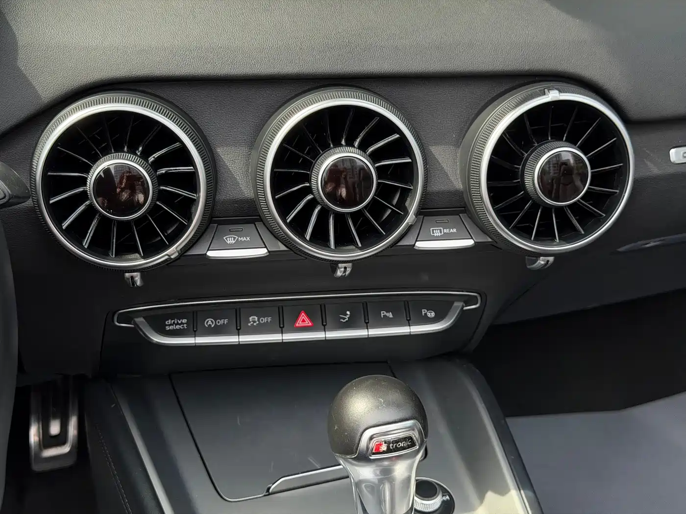 Audi TT 2017 2015 TT Roadster 45 TFSI quattro