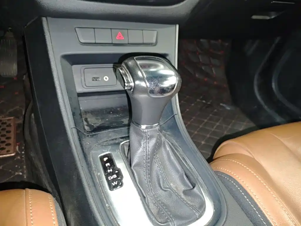 MG GT 2016 2016 Model 1.5L Automatic Premium Luxury Edition