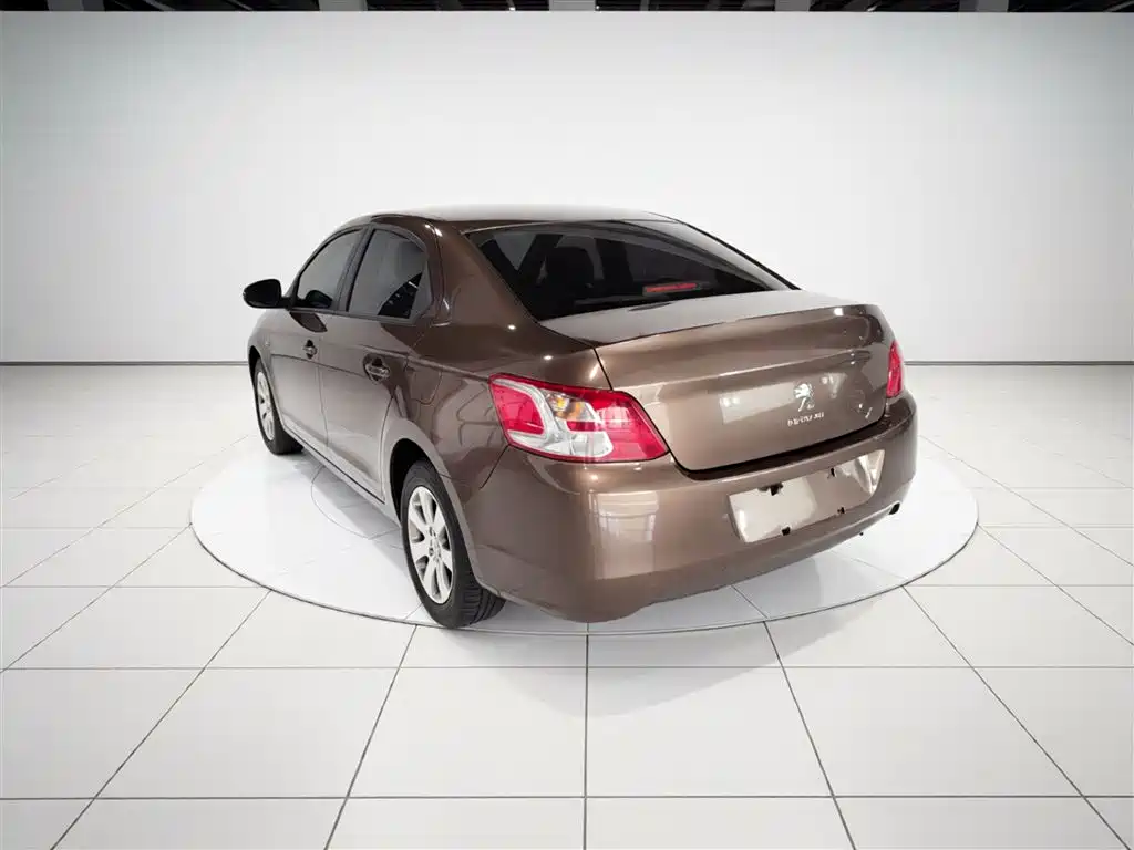 Peugeot 301 2016 1.6L Manual Comfort Edition фото 5