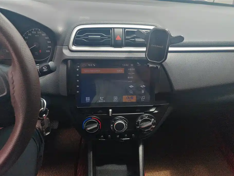Hyundai Verna 2017 1.4L Manual Renewal China V фото 13