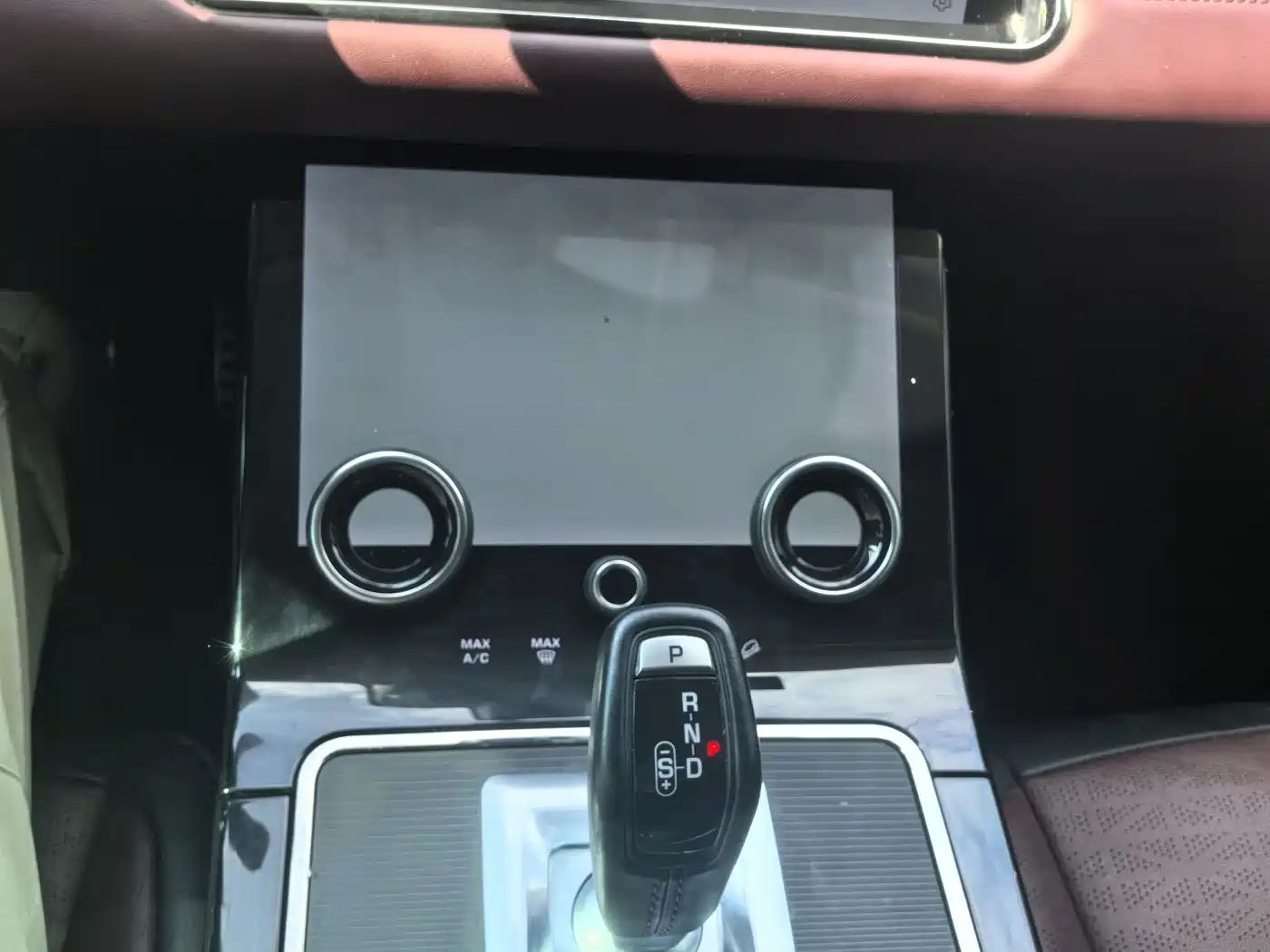 Land Rover Range Rover Evoque 2022 Range Rover Evoque L 249PS R-Dynamic Luxury Edition фото 14