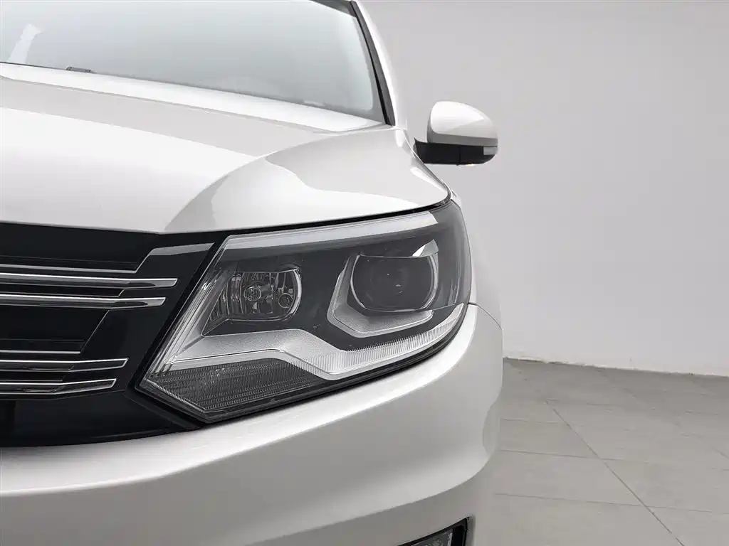 Volkswagen Tiguan 2016 Model 300TSI Automatic 2WD Luxury Edition фото 7