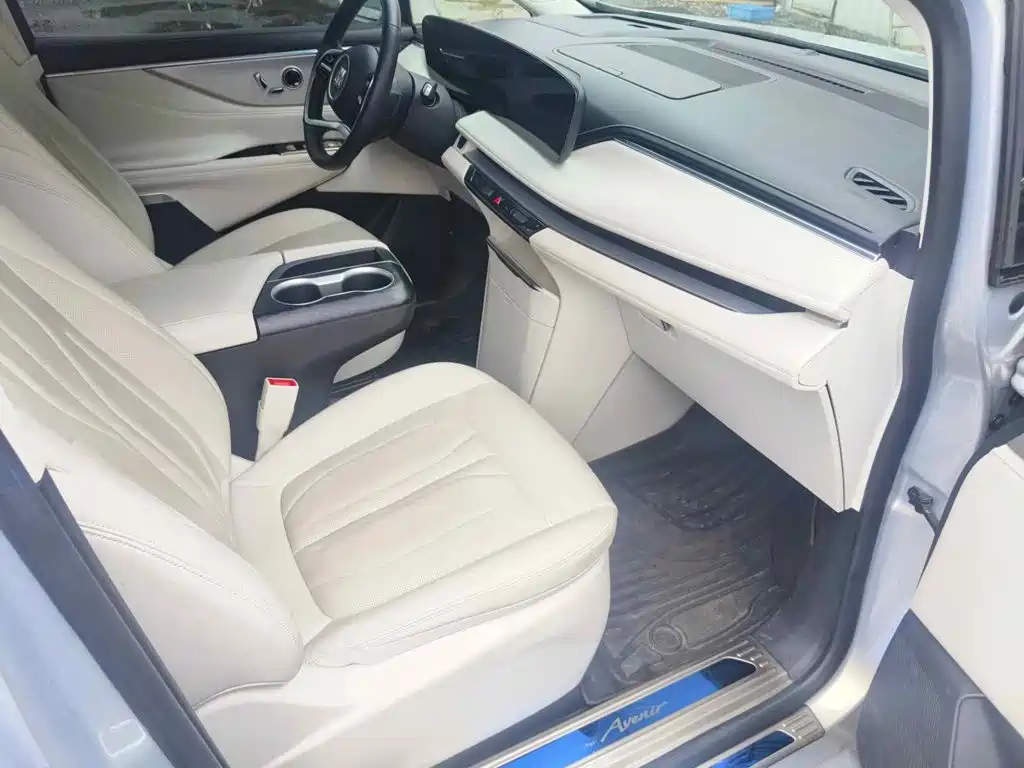 Buick GL8 New Energy 2024 2024 Landglory Smart Enjoy Edition 7-Seater