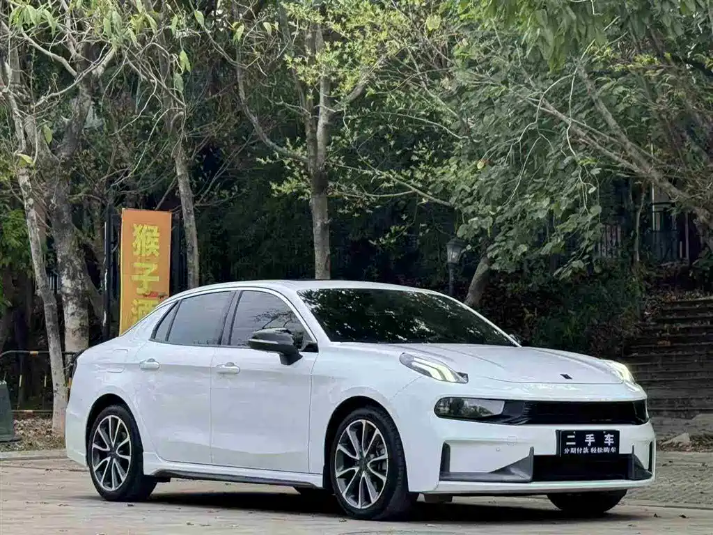 Lynk & Co 03 2018 1.5TD DCT Sport (China V) фото 3