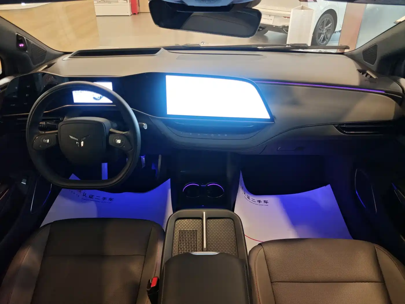 Hongqi EH7 2025 640 AWD Smart Selection Edition фото 6