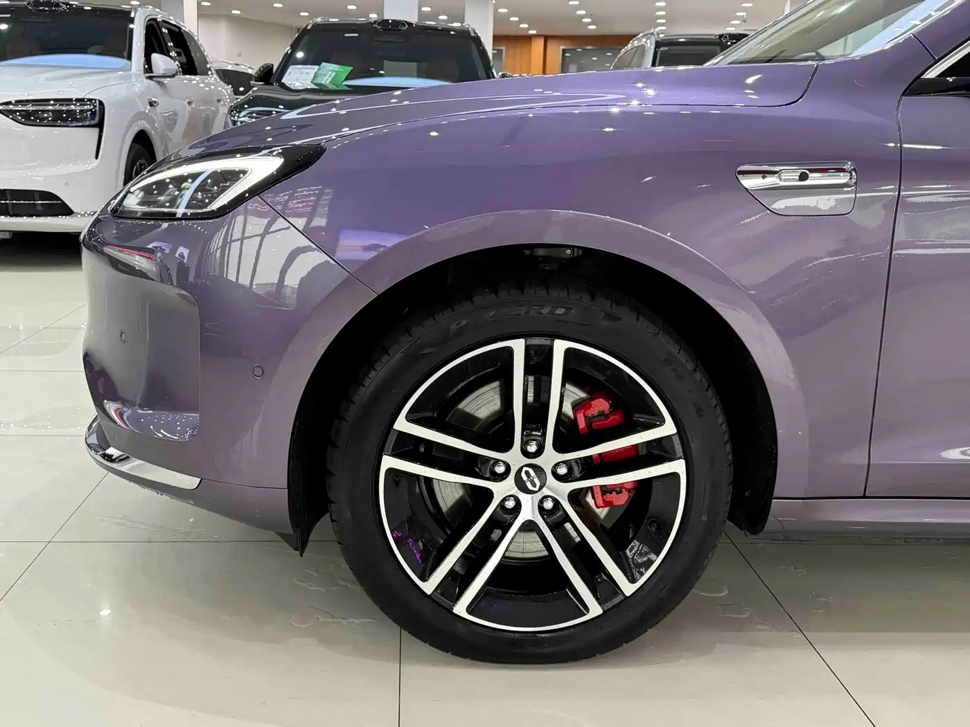 AITO Wenjie AITO M5 2025 Extended Range Ultra AWD фото 5