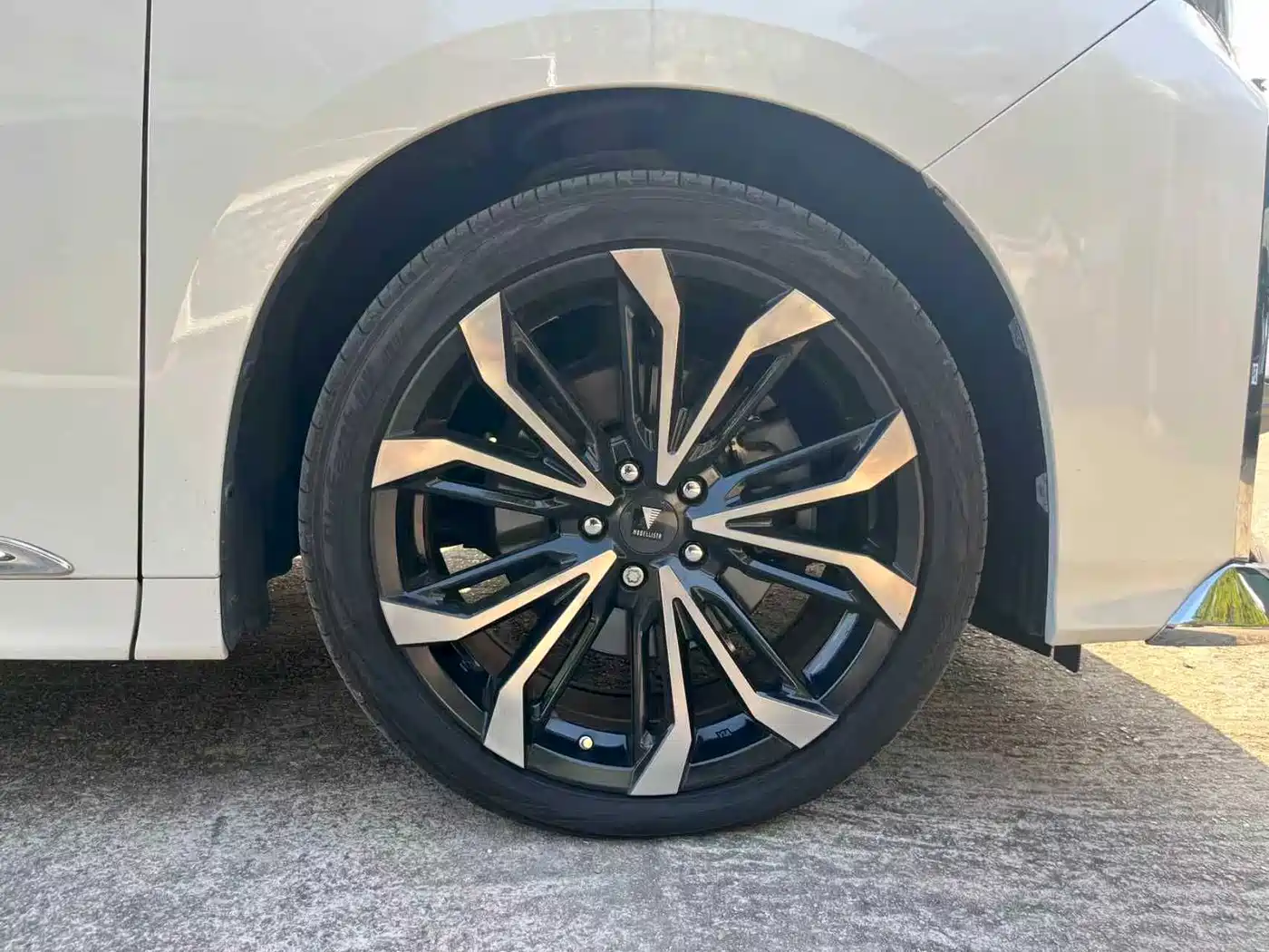 Toyota Alphard 2015 3.5L Luxury Edition фото 5