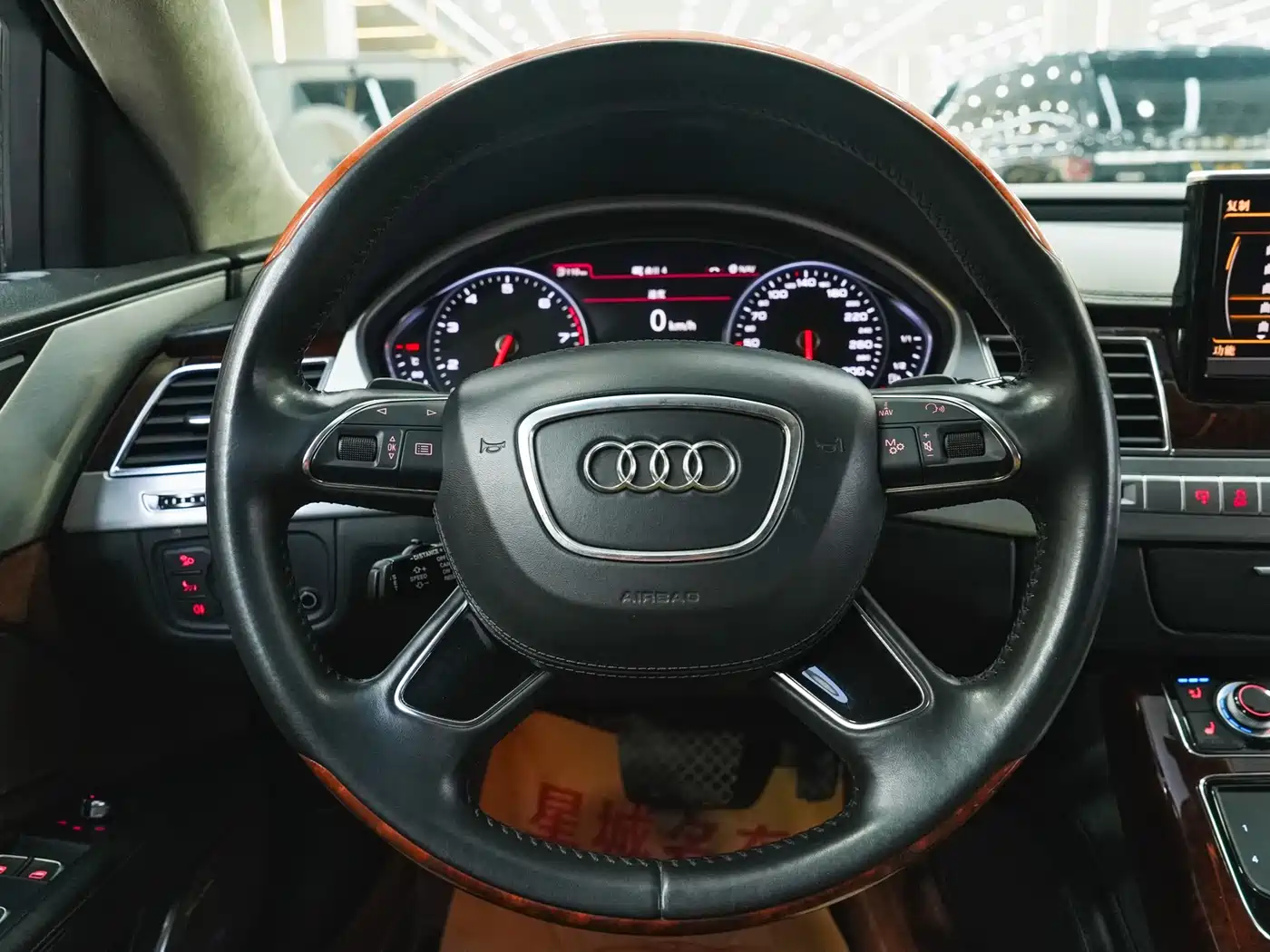 Audi A8 2012 A8L 6.3 FSI W12 quattro фото 17