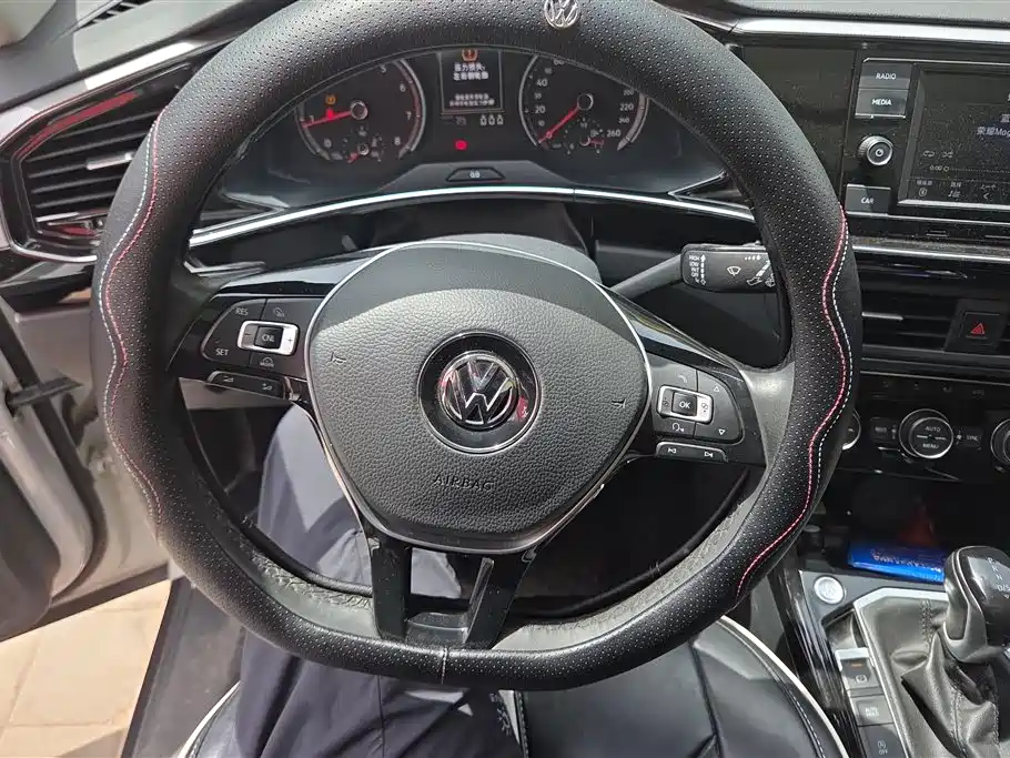 Volkswagen Tayron 2019 330TSI 2WD Luxury China V фото 15
