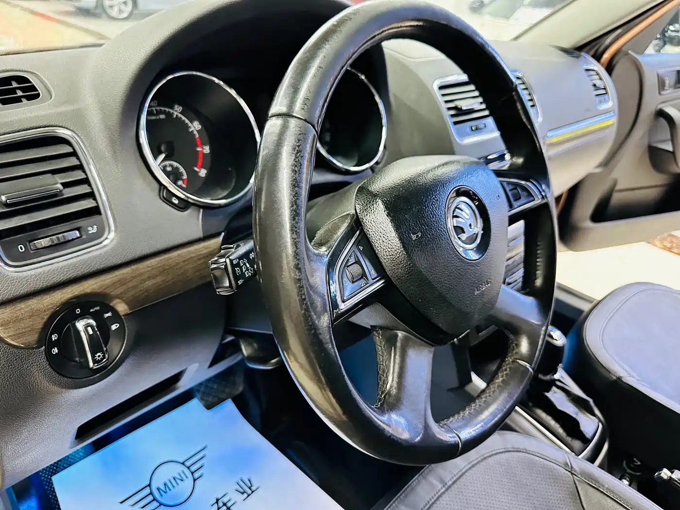 Škoda Yeti 2014 1.8TSI DSG Off-Road Edition фото 17