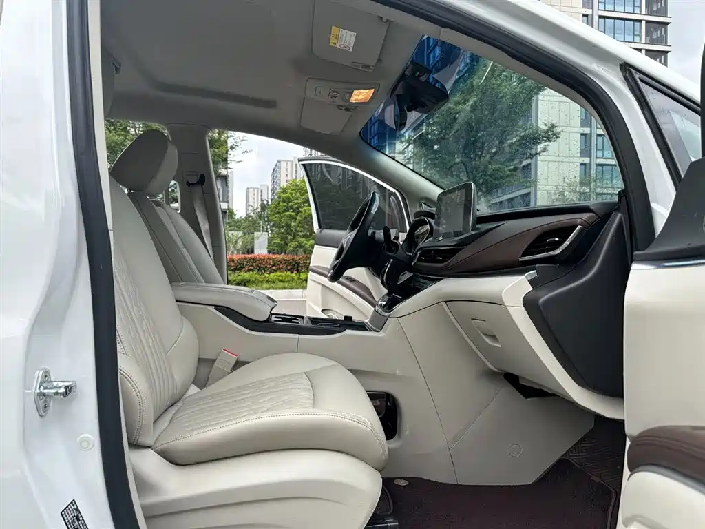 Buick GL8 2021 Land Business Class 652T Comfort фото 5