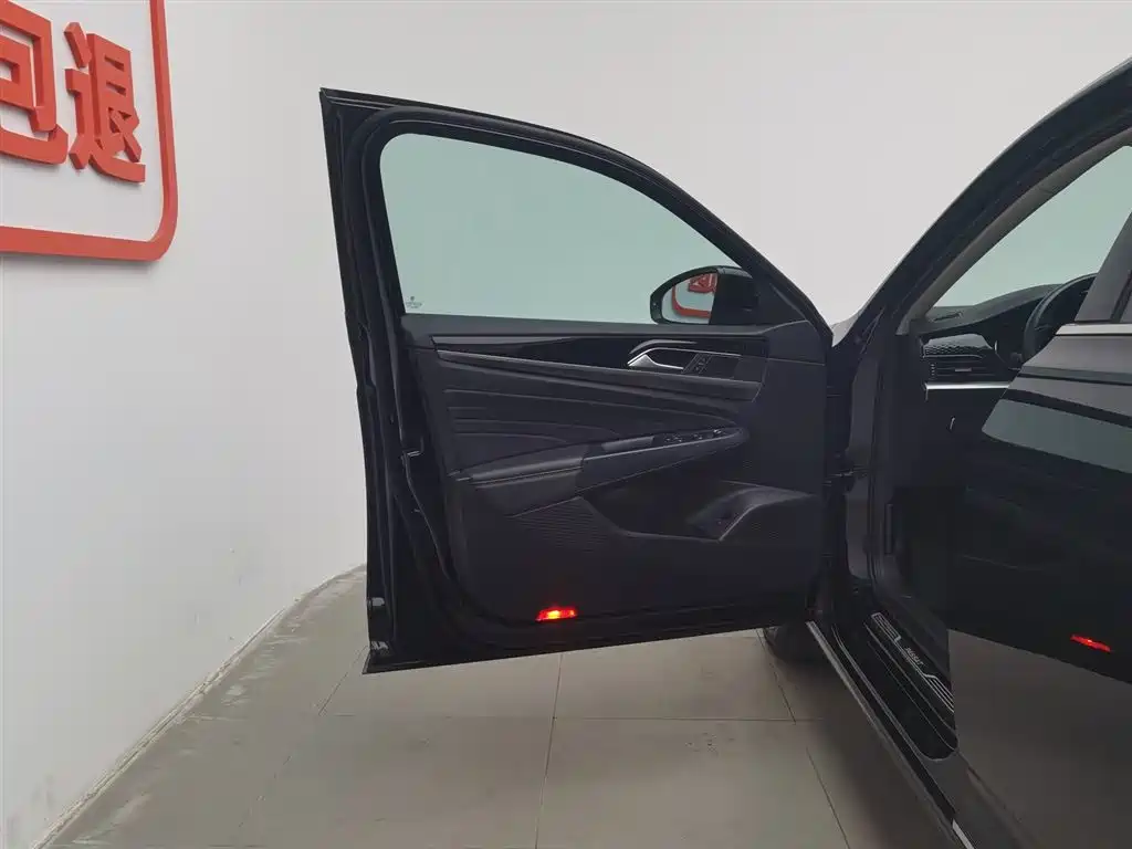 Volkswagen Passat 2023 Facelift 330TSI Elite Edition фото 8