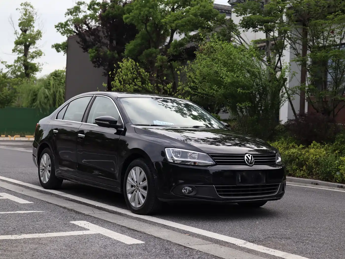 Volkswagen Sagitar 2014 Facelift 1.6L Automatic Comfort фото 3