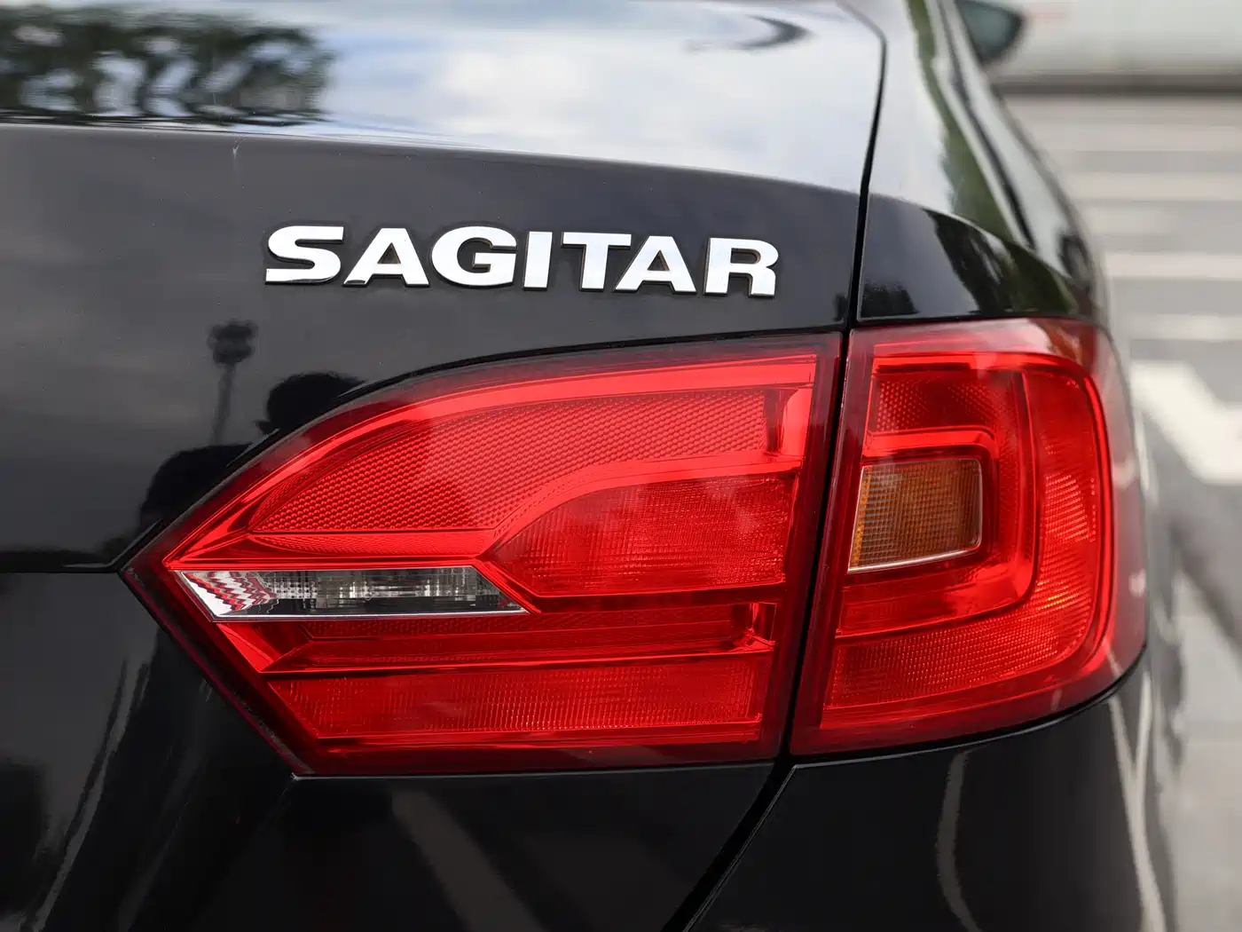 Volkswagen Sagitar 2014 Facelift 1.6L Automatic Comfort фото 9